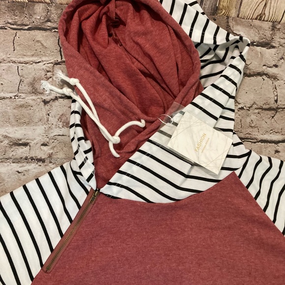 NWT fashion, original design pullover double hood, long sleeve size L - Picture 8 of 14